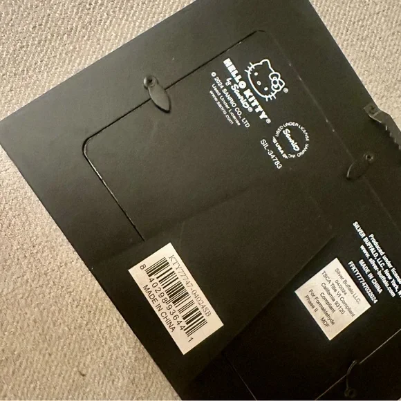 Hello Kitty Pink Photo Frame - Picture 3 of 3